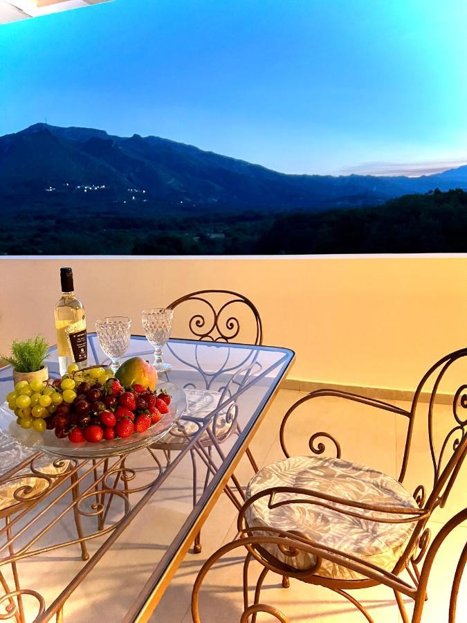 Villa Elesia Koxare Bagian luar foto