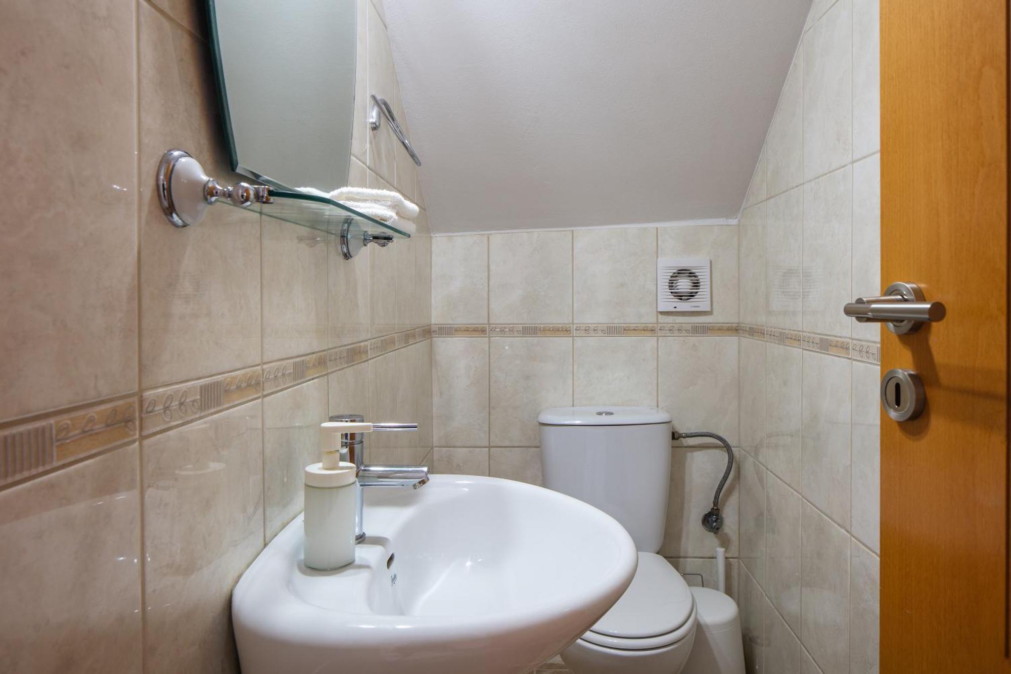 Villa Elesia Koxare Bagian luar foto
